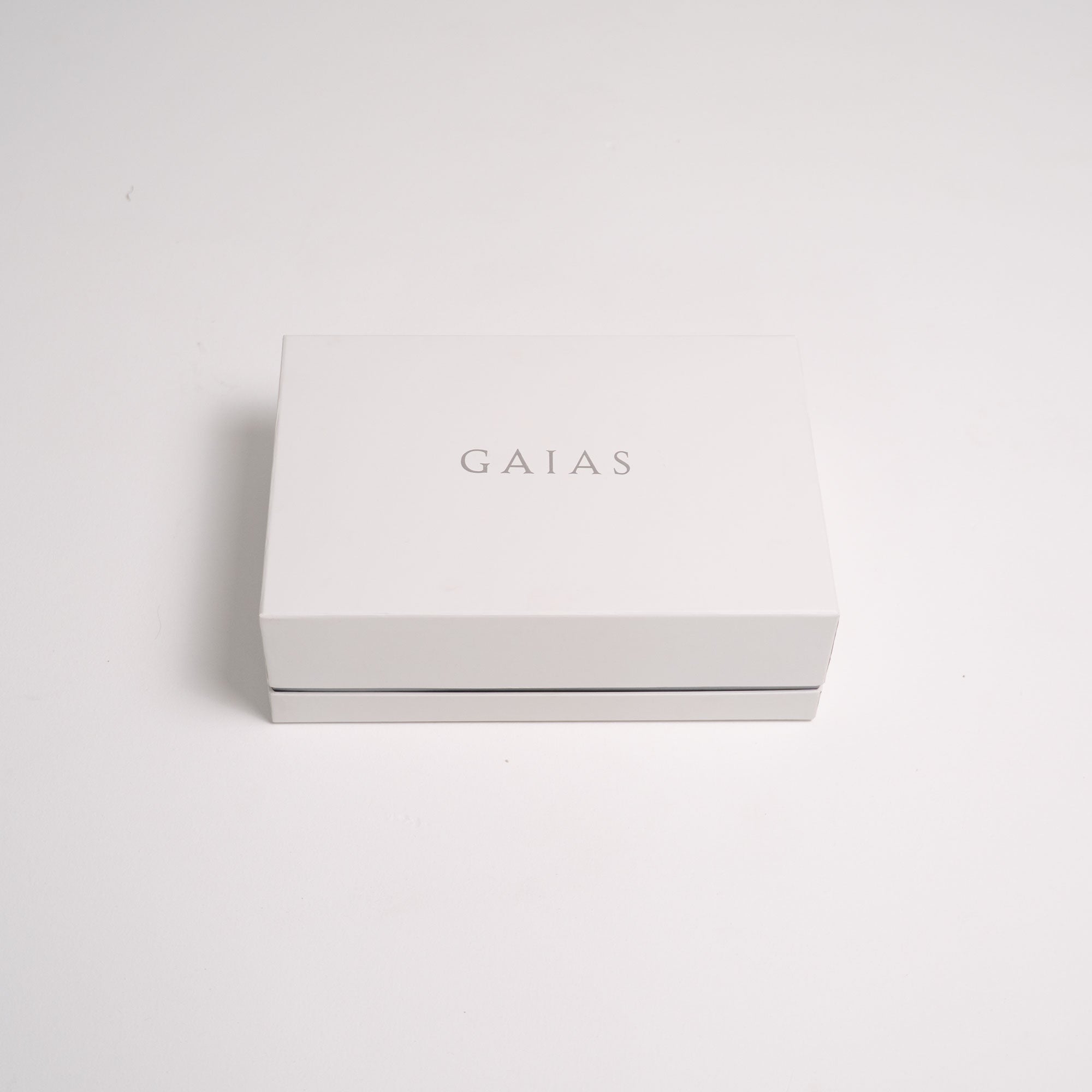 The White Gift Box